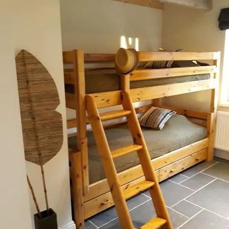 Cosy Cott, Verborgen Logeerplek In Het Landelijke Poeke. Ferienhaus *